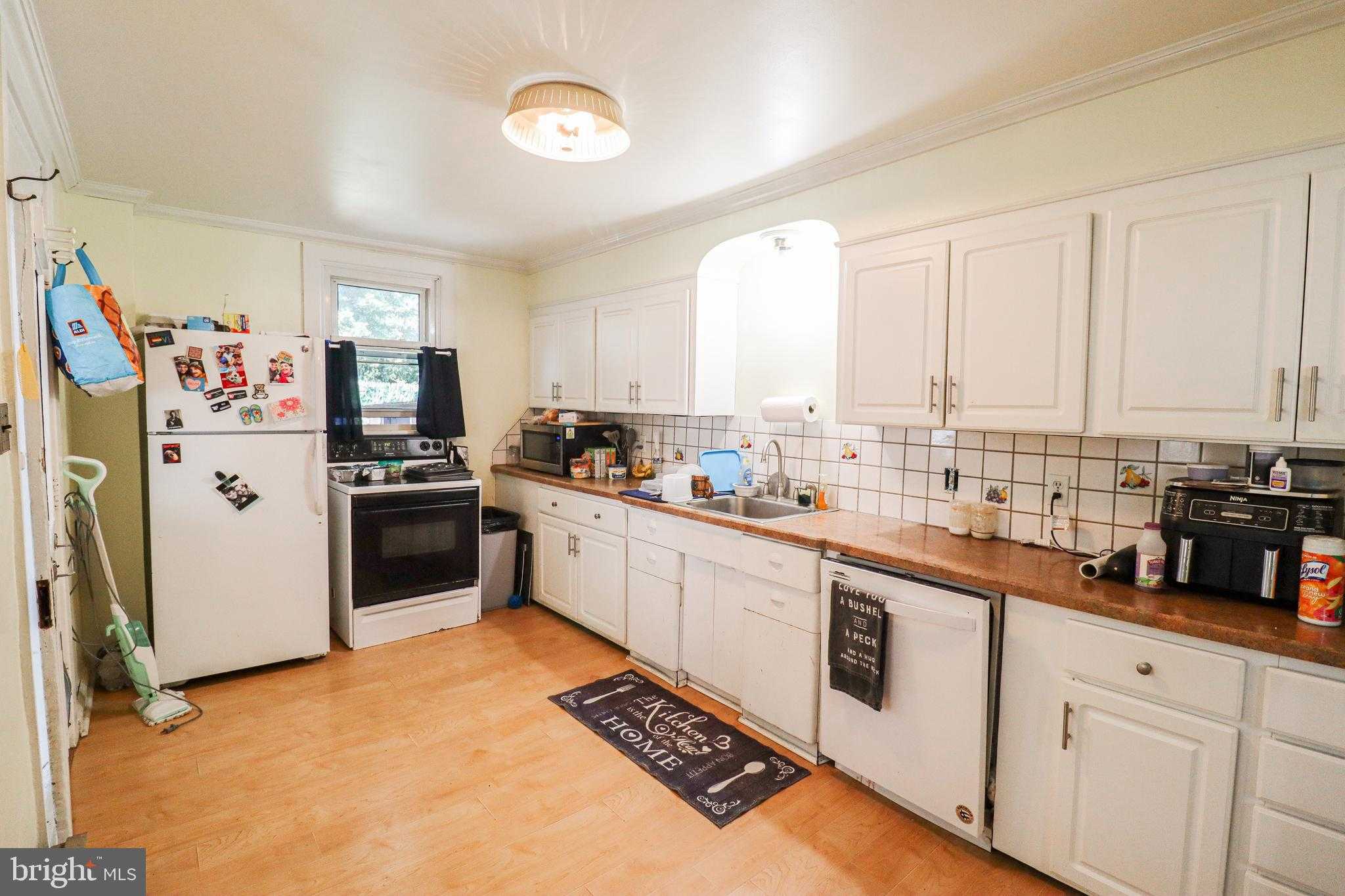 54 Nissley St photo 8