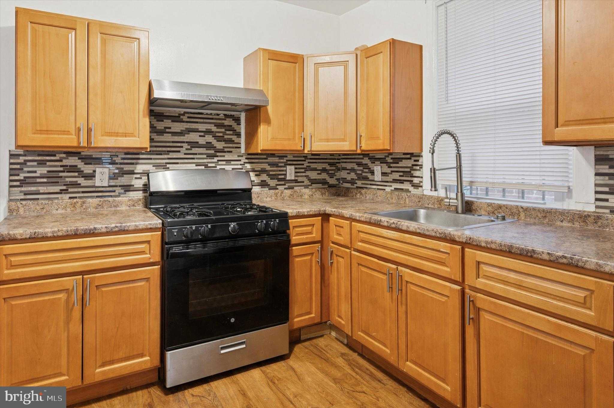 5748 N Marvine St photo 7