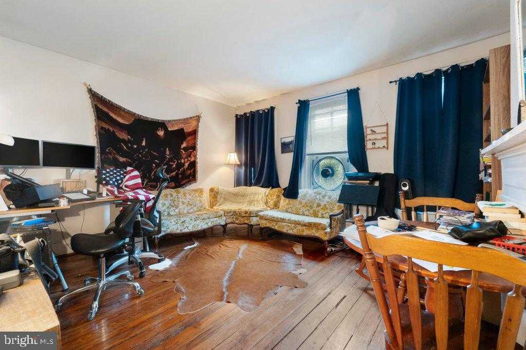 645 N Paca St photo 23