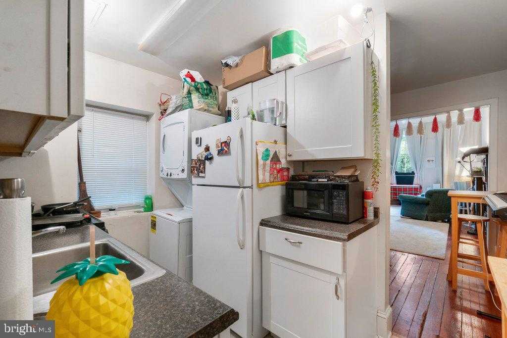 645 N Paca St photo 7