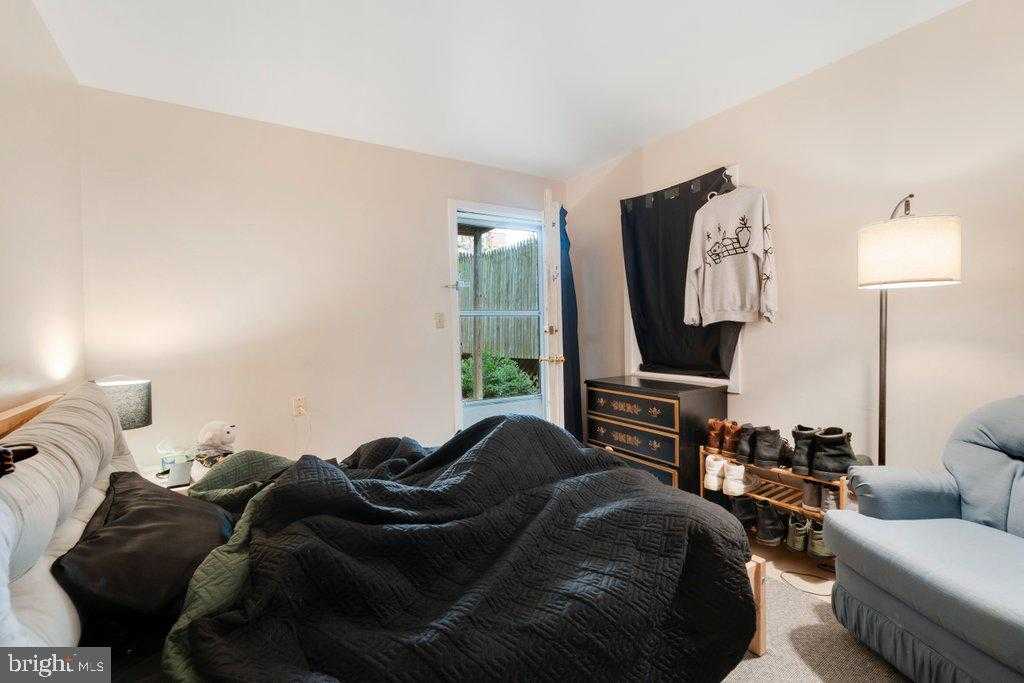 645 N Paca St photo 8