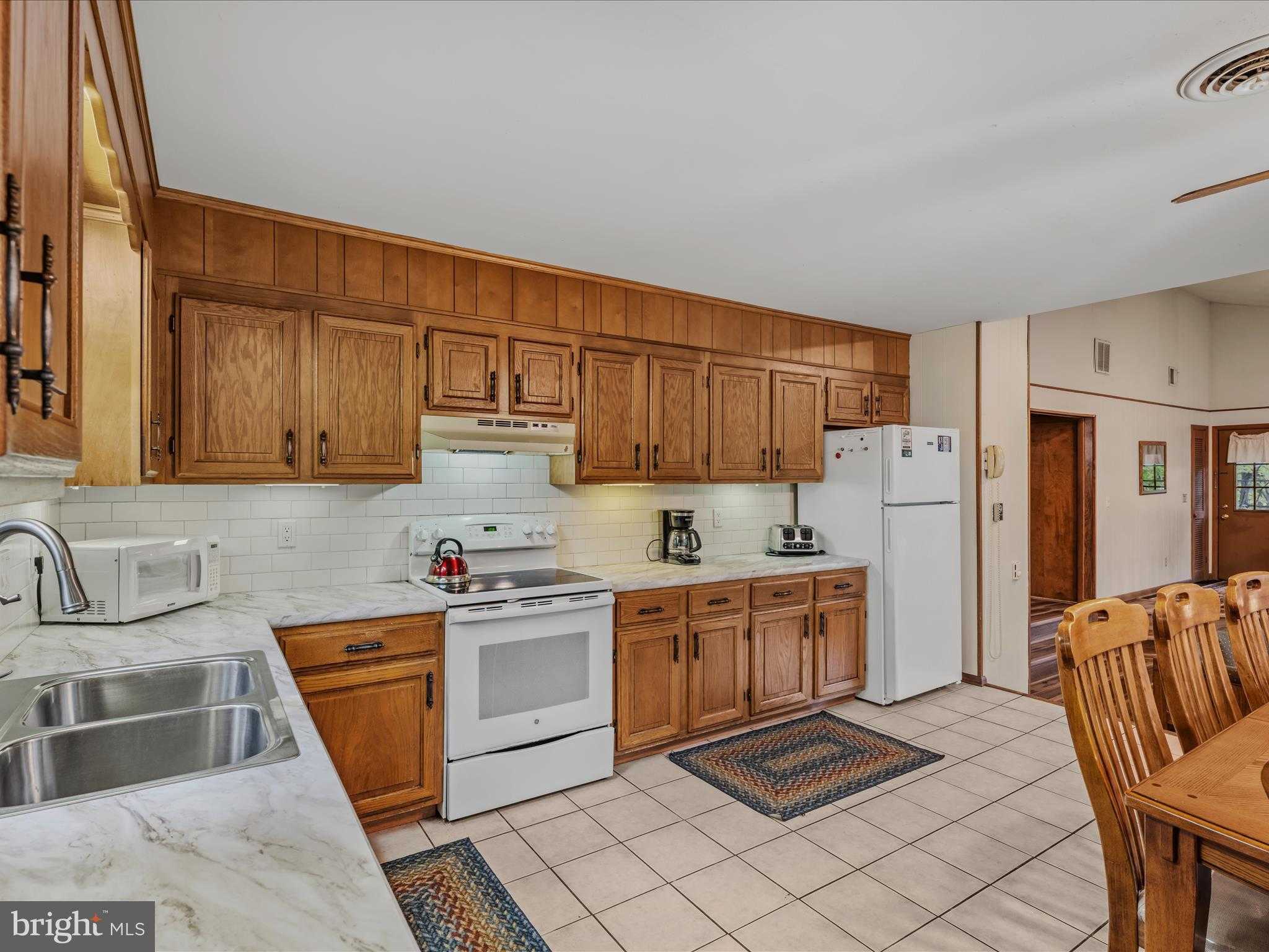 35 Warblers Way photo 16