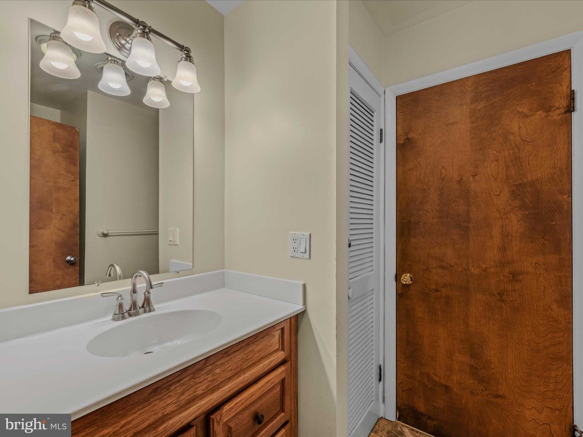 35 Warblers Way photo 24