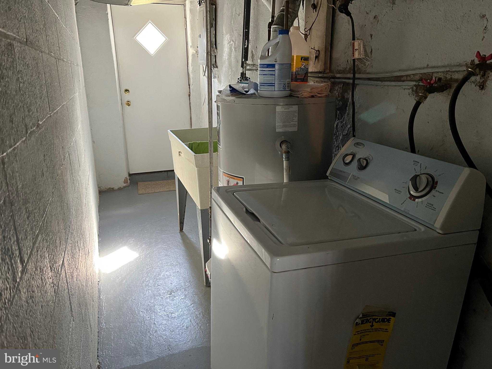 1304 Faunce St photo 29