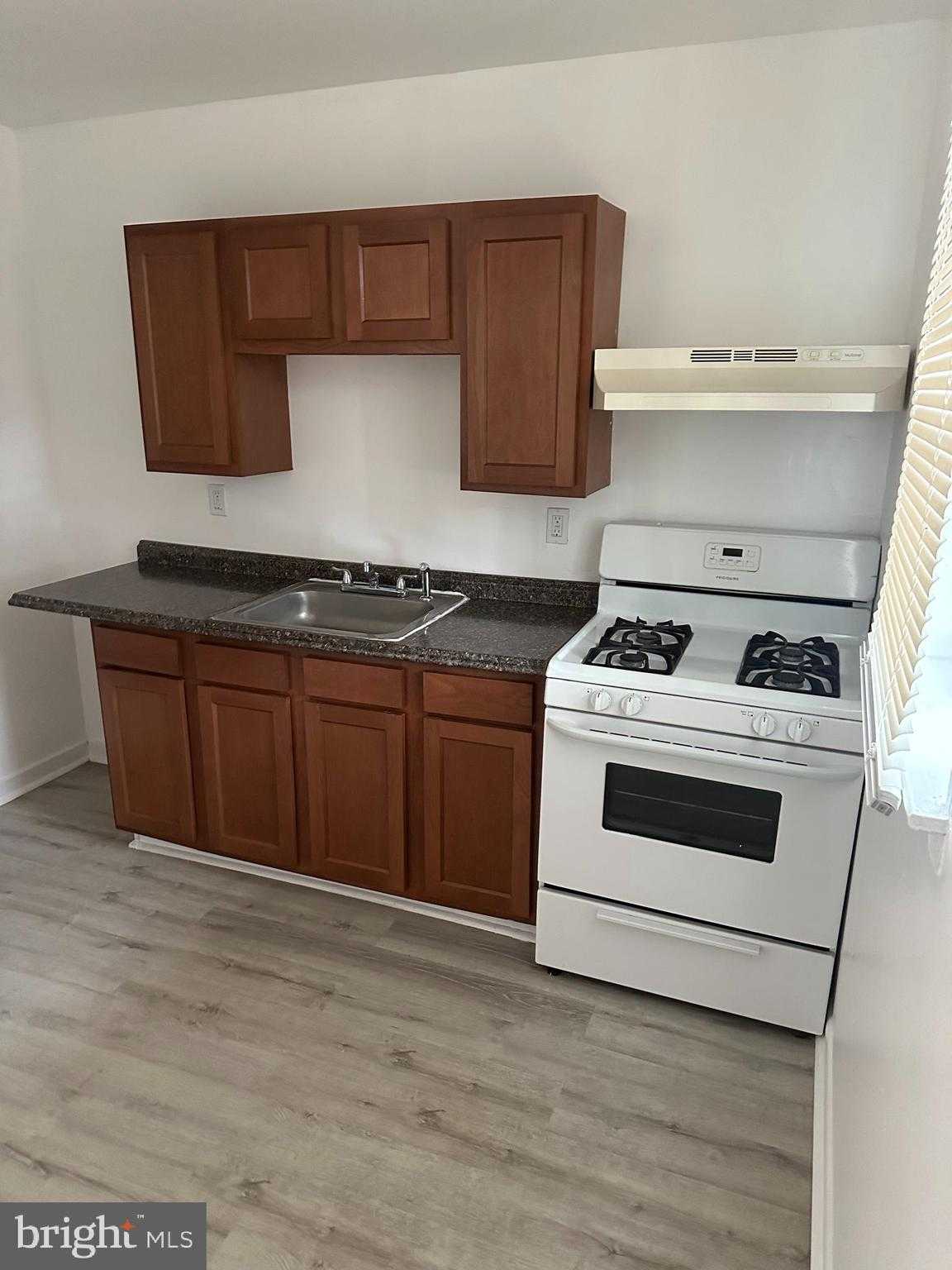 1707 N Dallas St photo 5