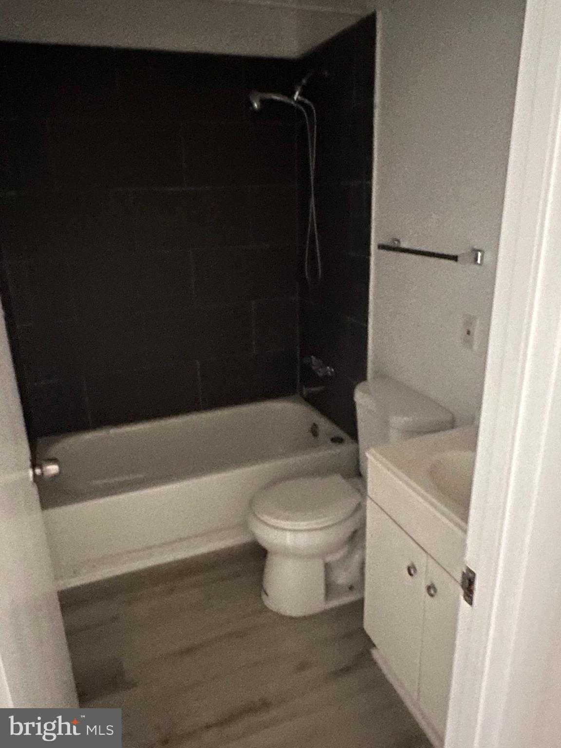 1707 N Dallas St photo 8