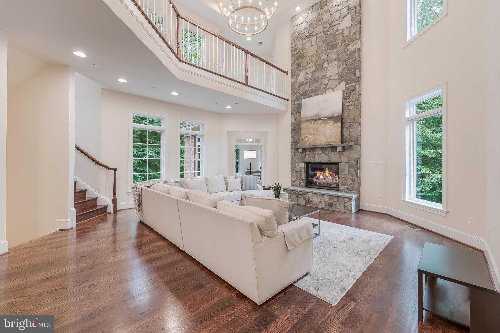 7020 Mountain Gate Dr photo 7