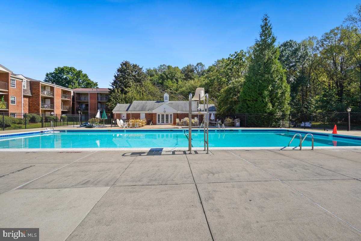 878 College Pkwy Apt 101 photo 32