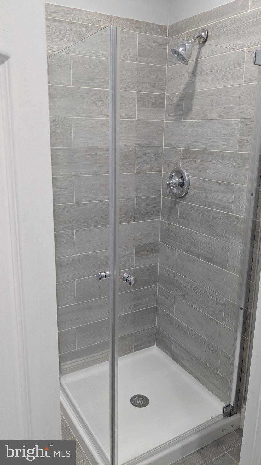 44 N Hobart St photo 17