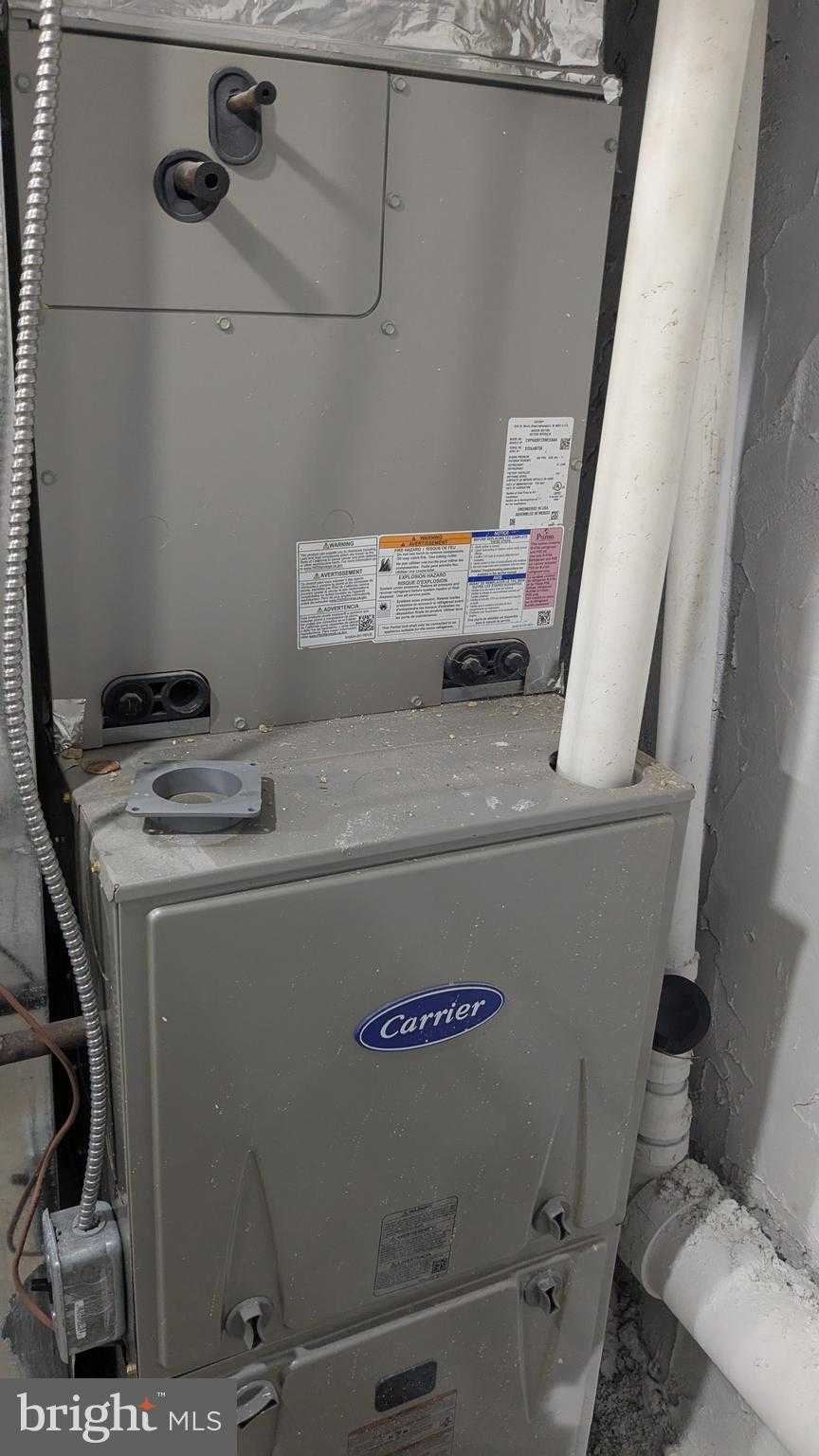 44 N Hobart St photo 19