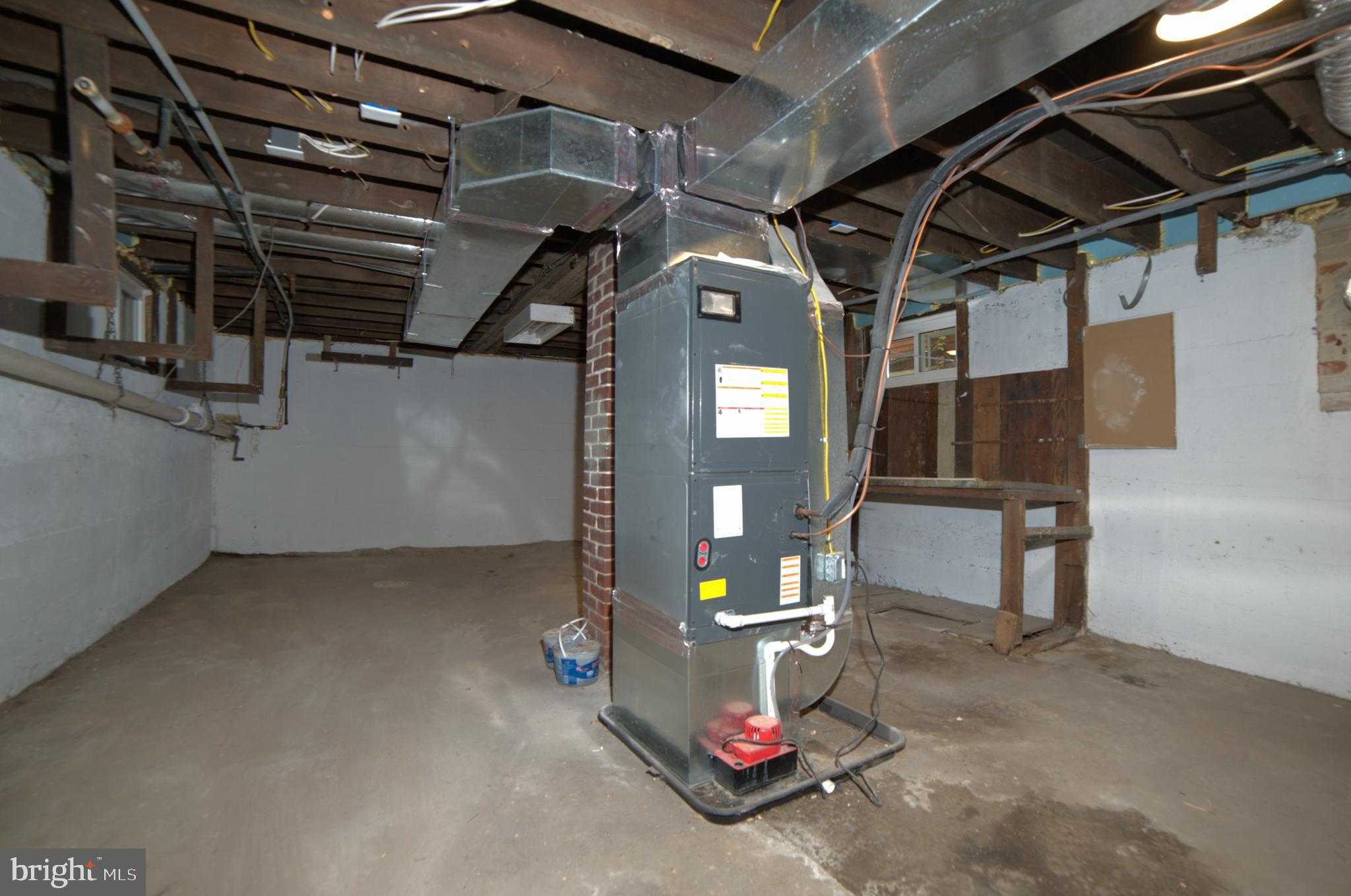 703 Bedford St photo 29