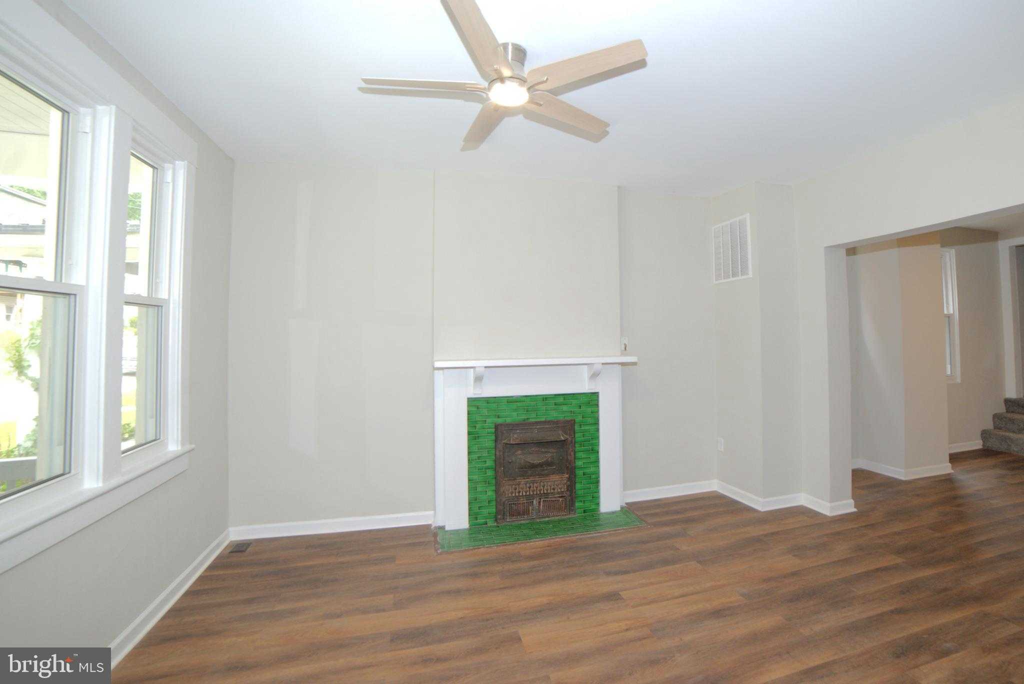 703 Bedford St photo 5