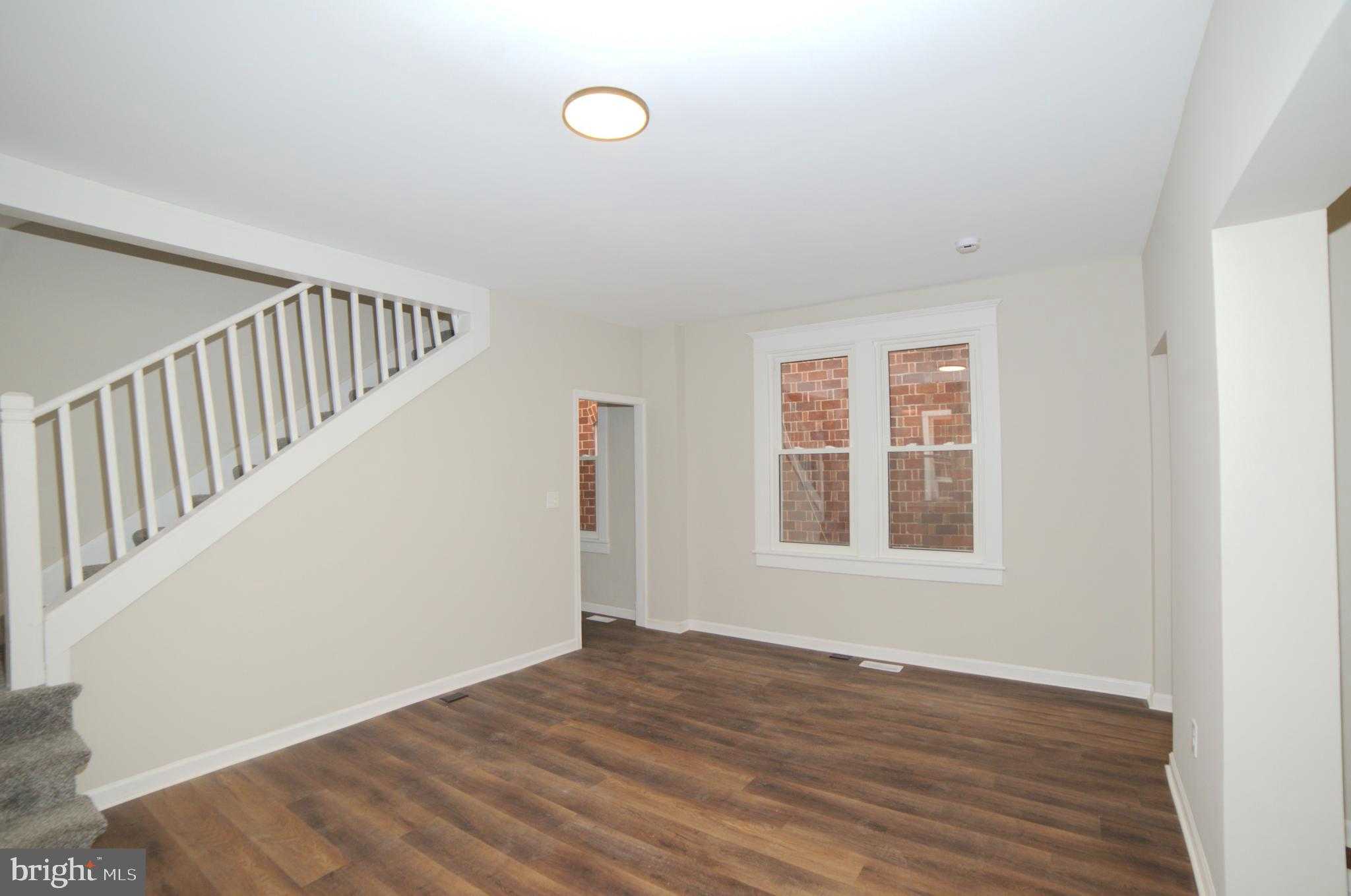 703 Bedford St photo 8