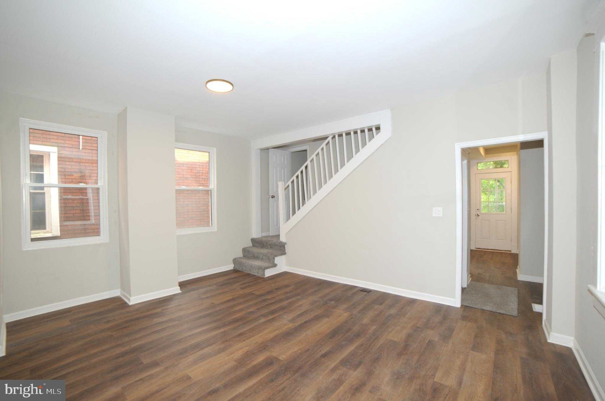 703 Bedford St photo 9