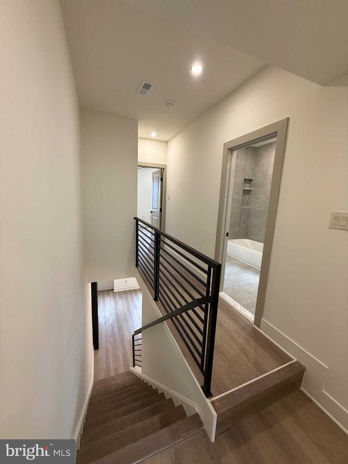 1329 N Dover St photo 14