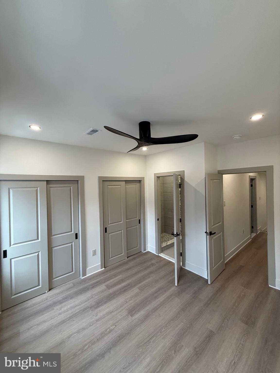 1329 N Dover St photo 17