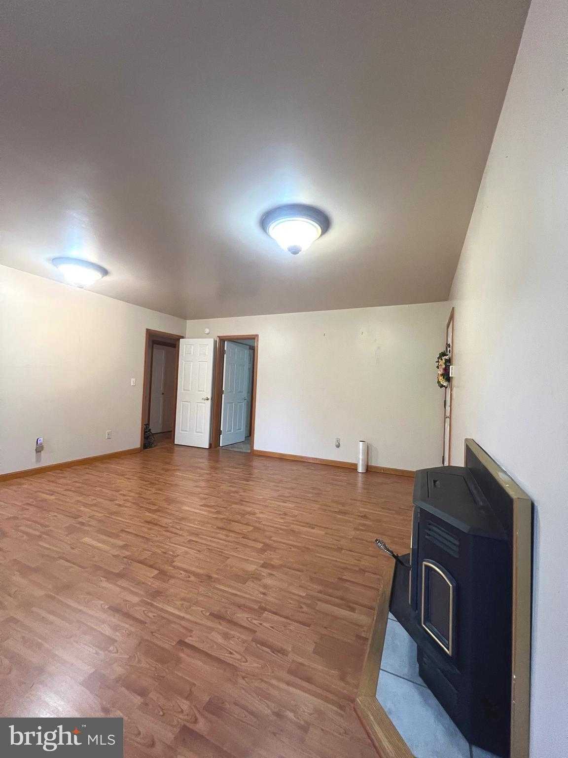 30883 Ward Rd photo 9