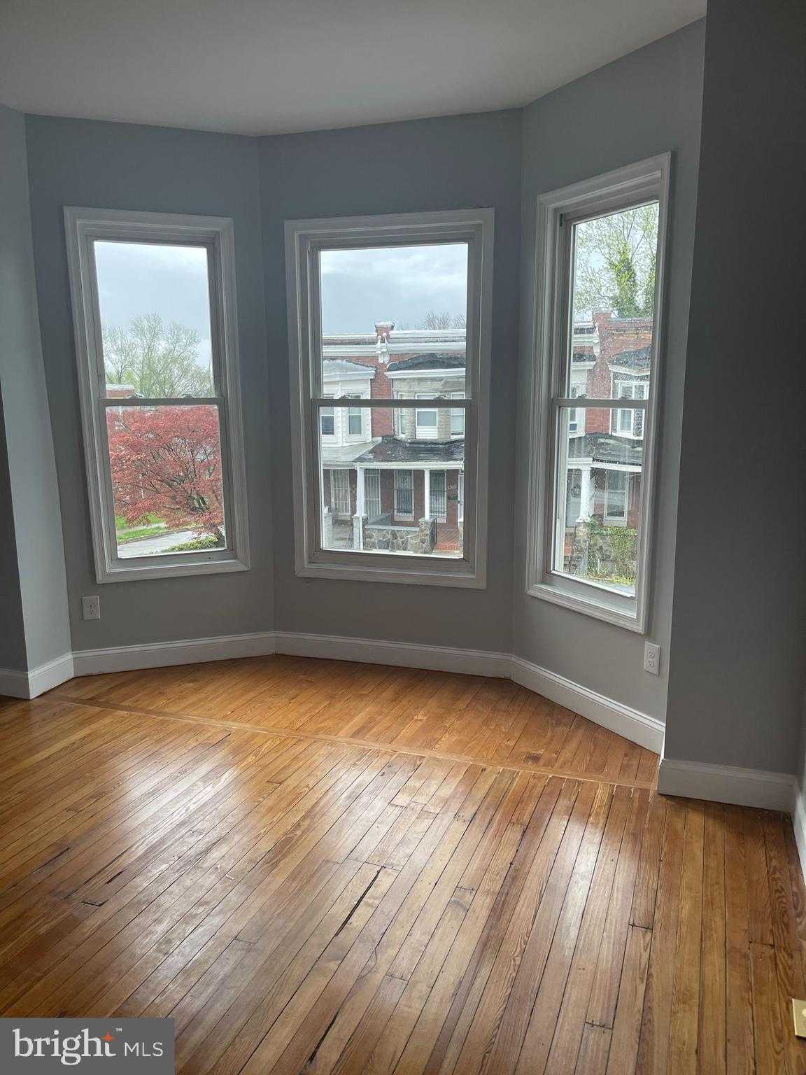 2806 Riggs Ave photo 5