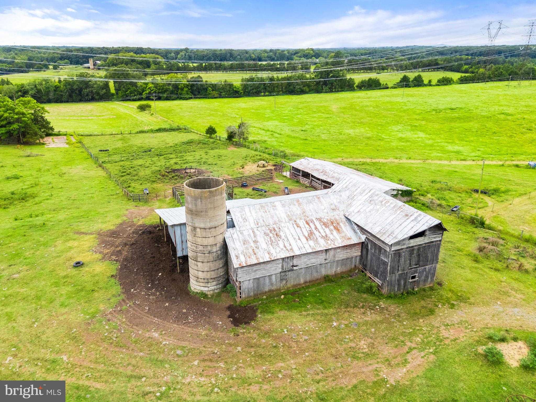 5474 Woodside Ln photo 31