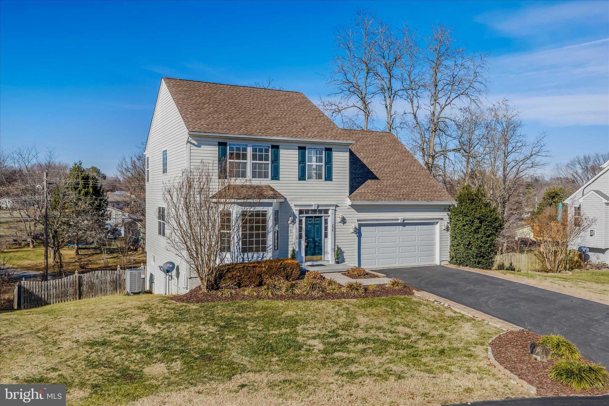 296 Kimberwicke Dr N photo 2