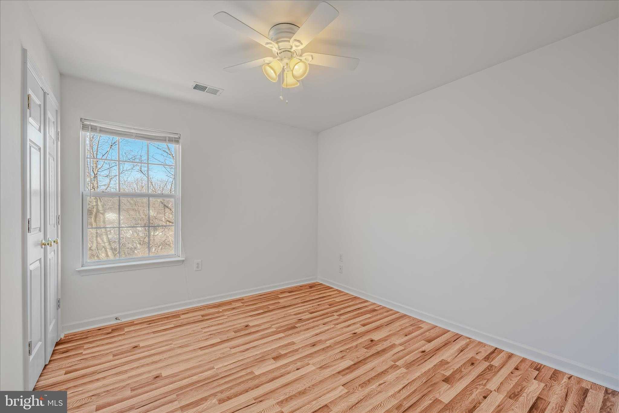 296 Kimberwicke Dr N photo 36