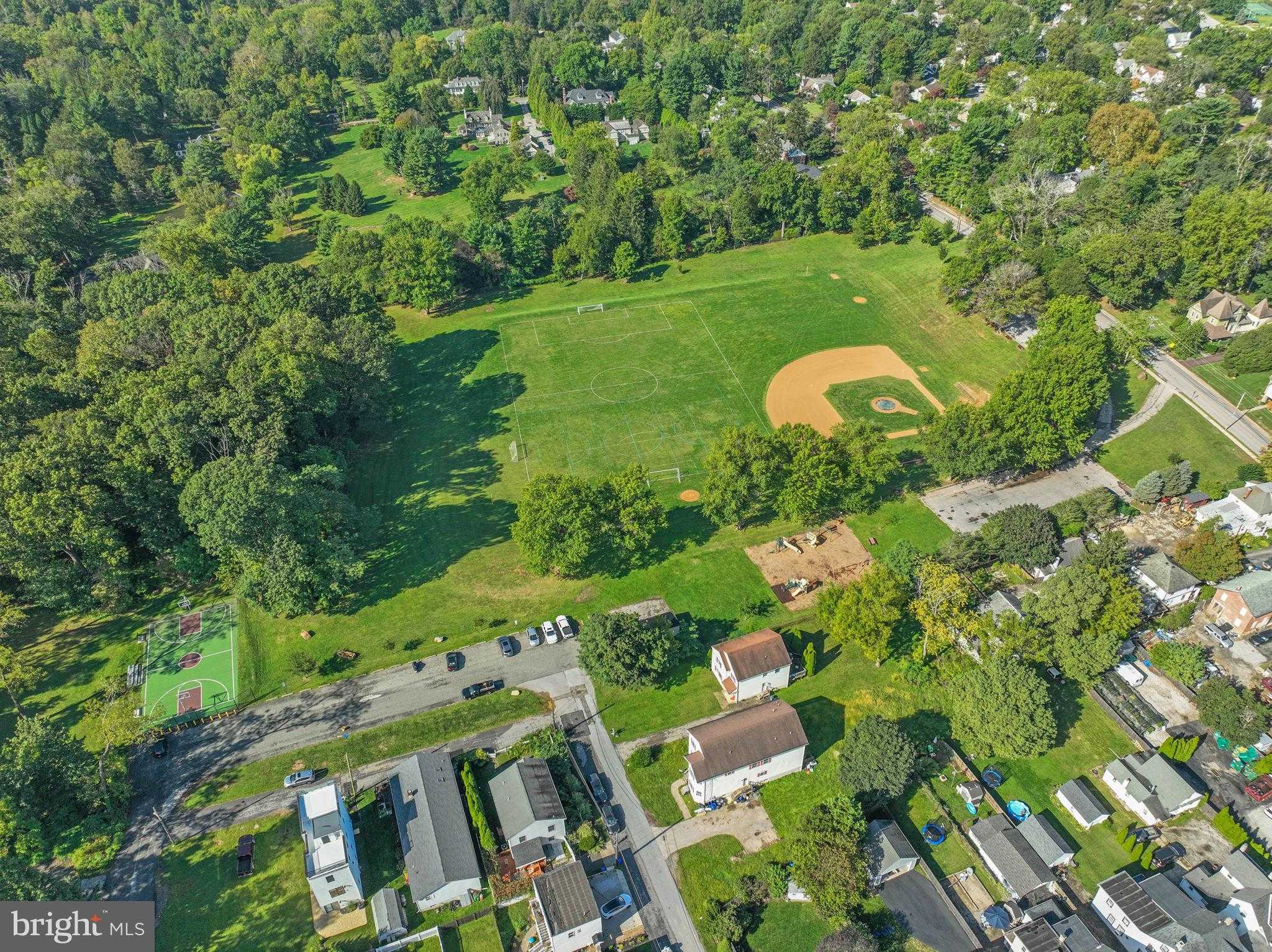 412 Fairview Dr photo 26