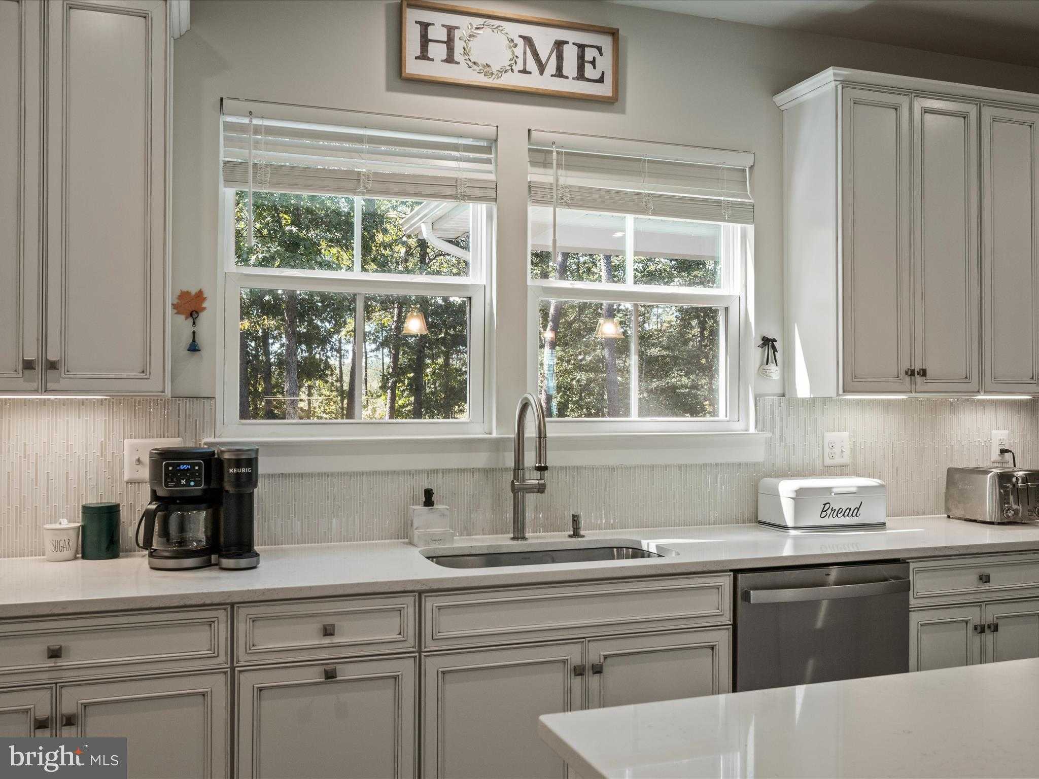 11710 Southview CT photo 28