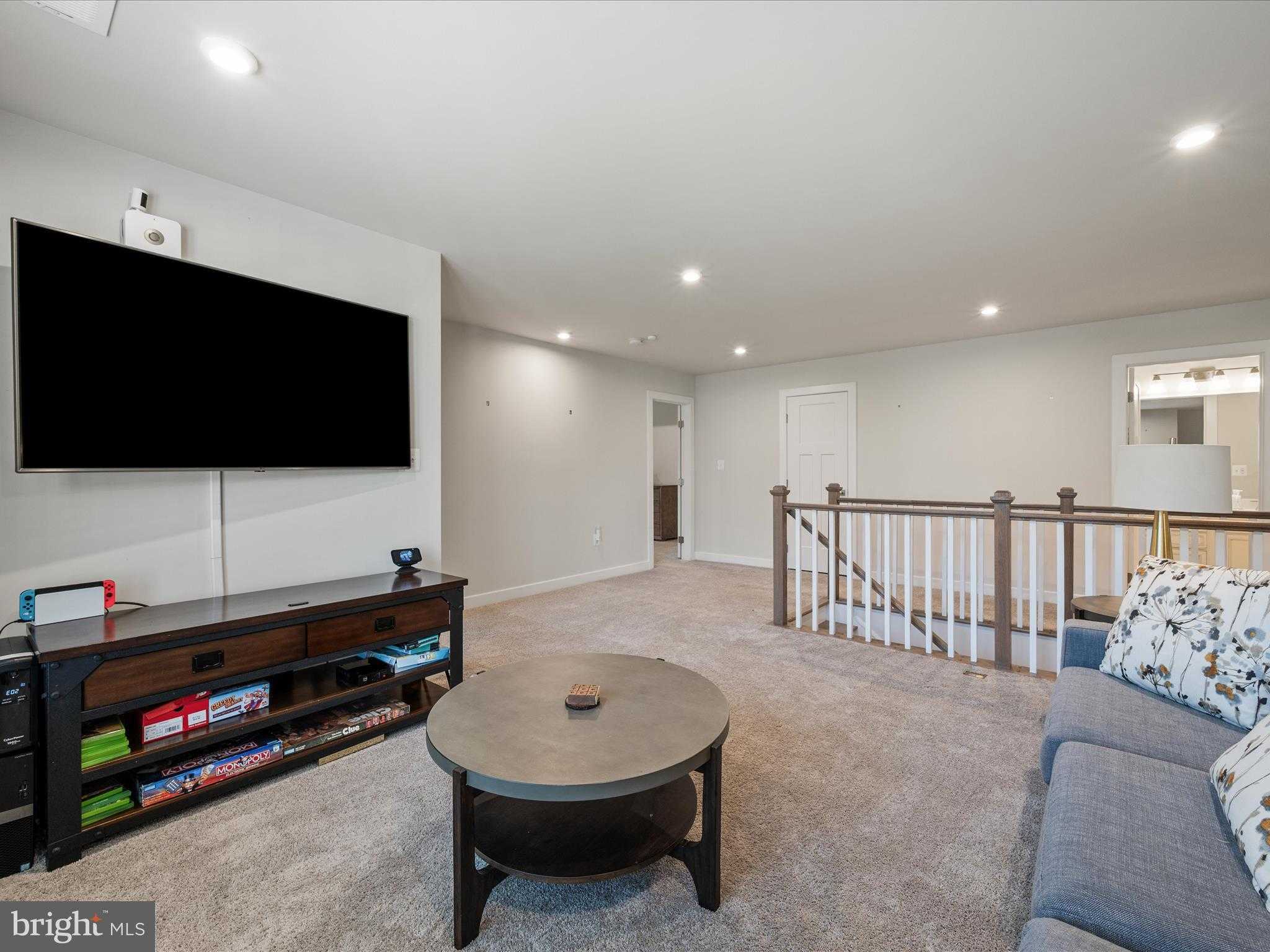 11710 Southview CT photo 36