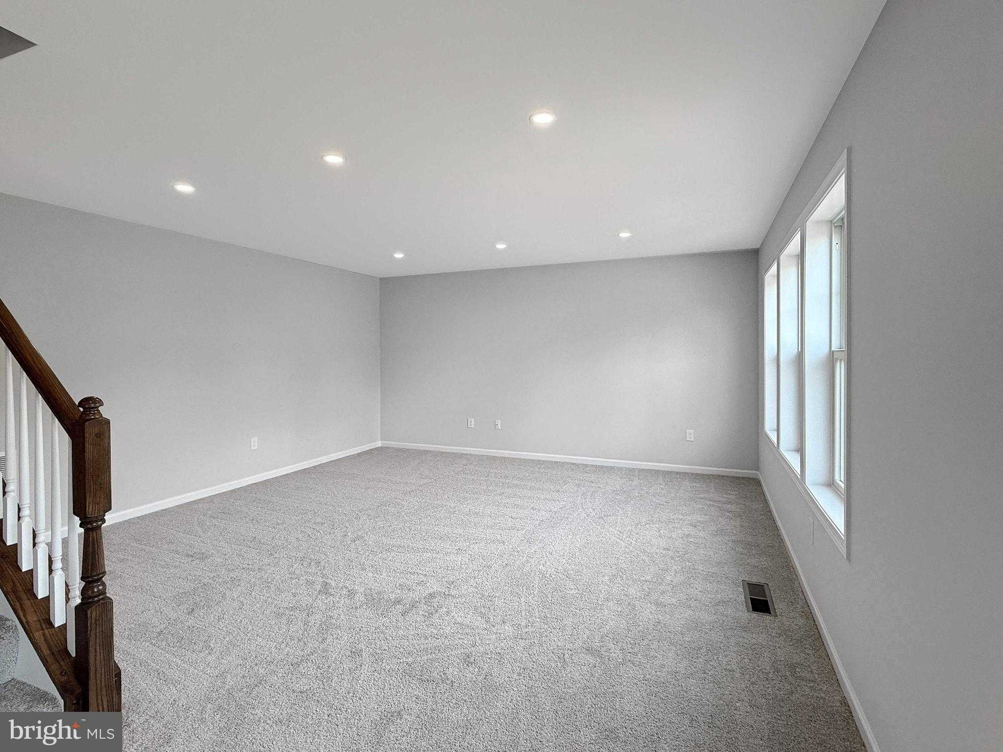 5893 Buchanan Dr photo 14