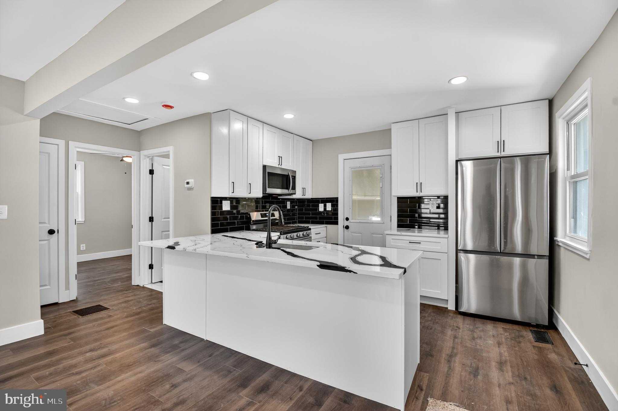 1312 Dunbar Oaks Dr photo 6