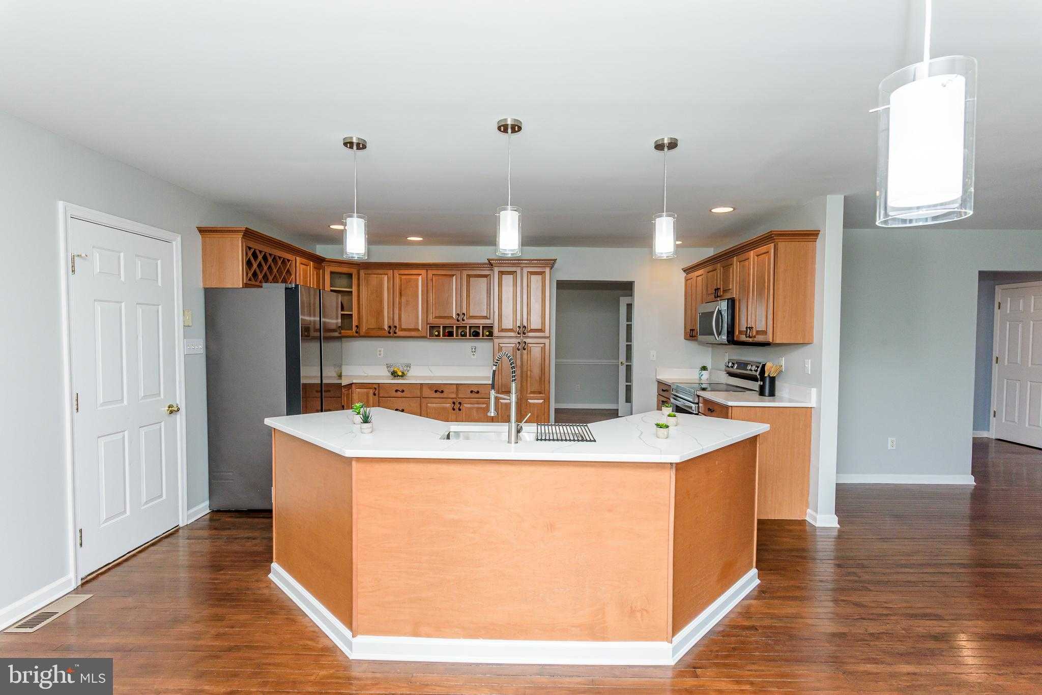 27787 Pointers Ln photo 22