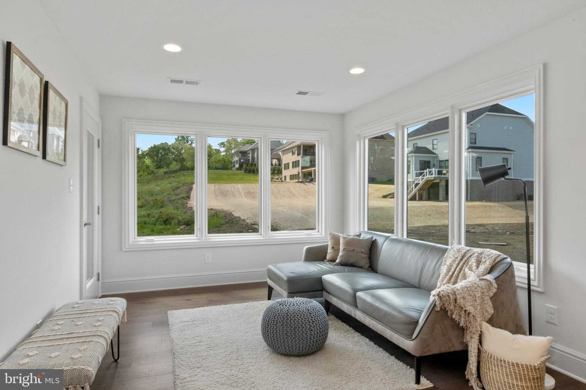 547 Webb Rd photo 27