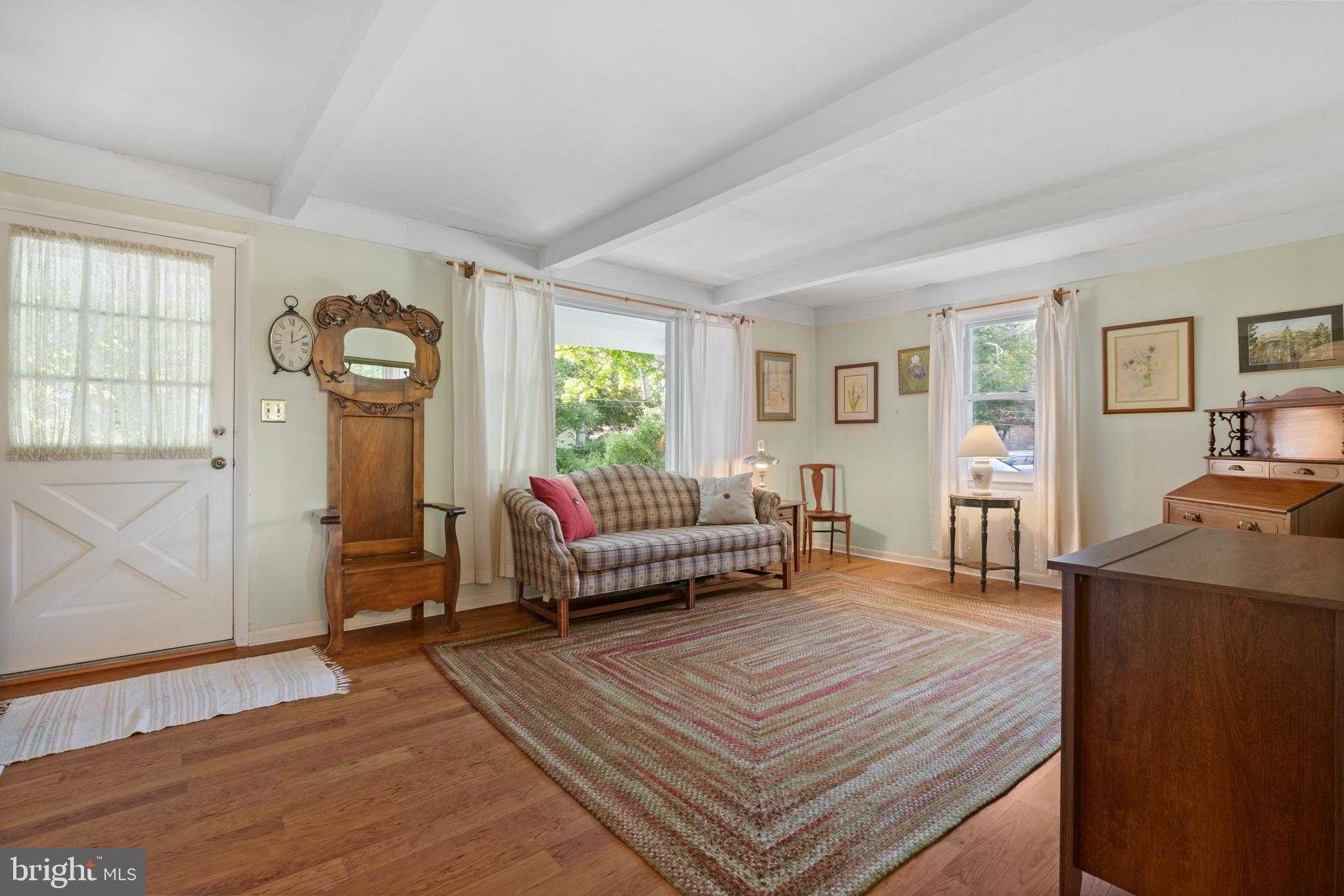 2856 Lawndale Rd photo 10