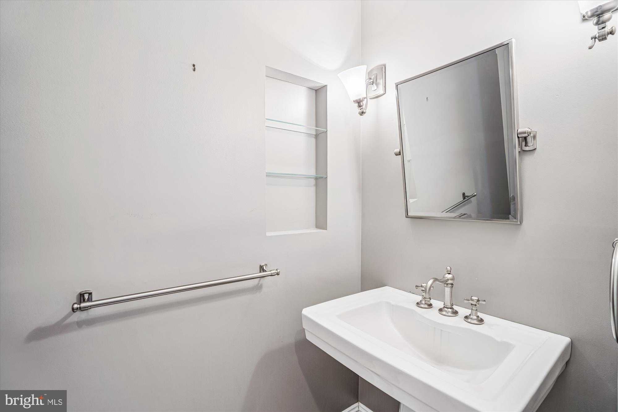 2545 Lavall CT photo 16