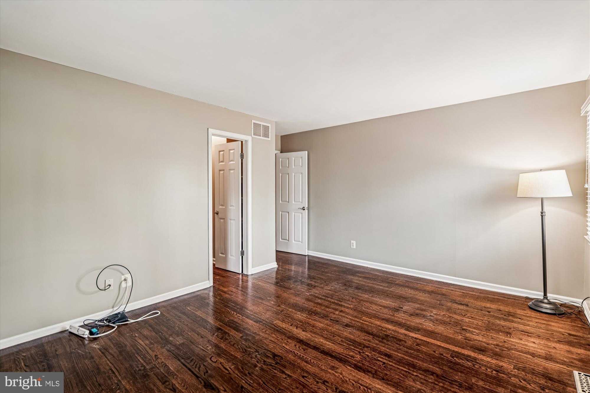 2545 Lavall CT photo 27