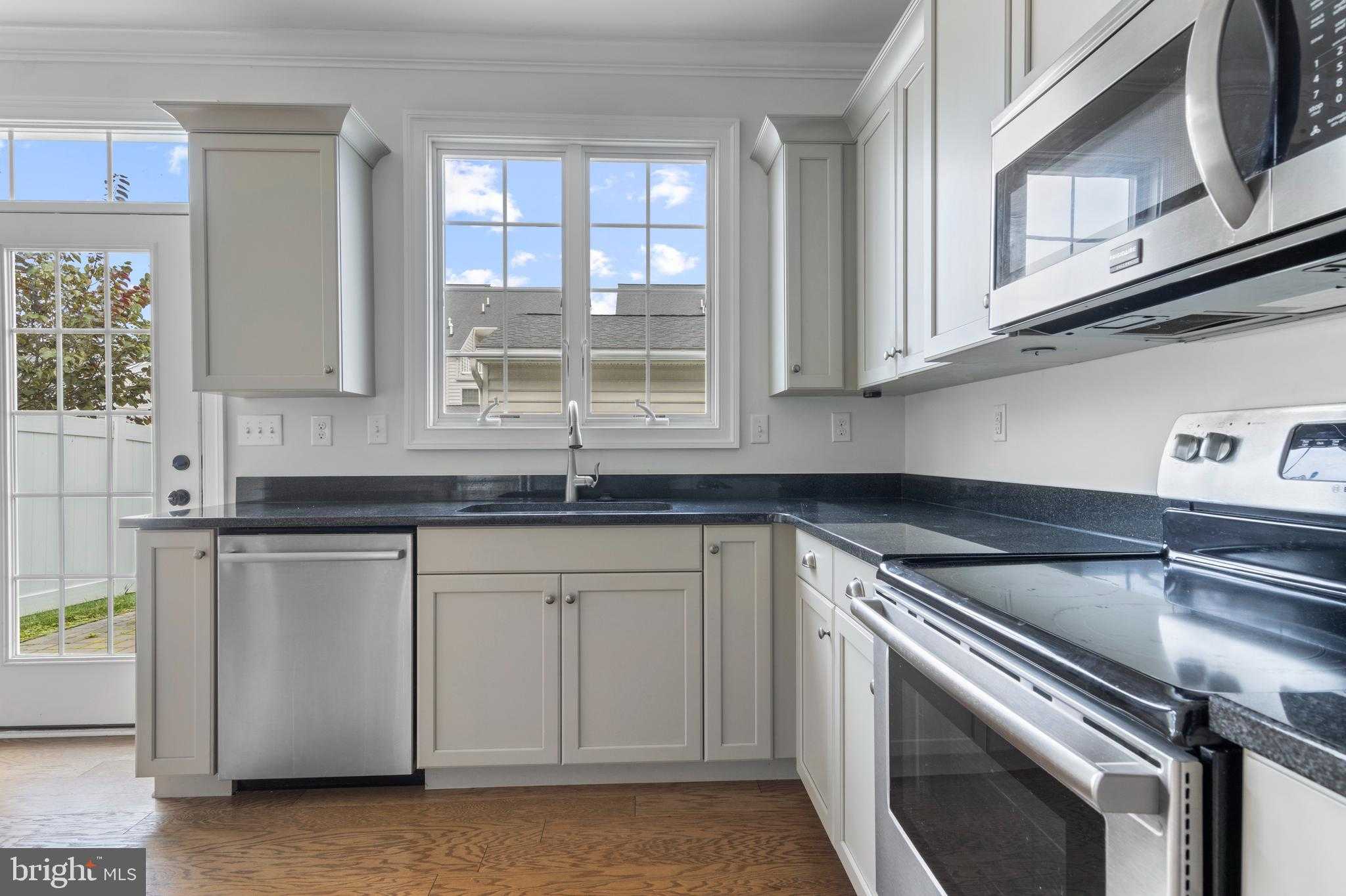 621 Magnolia Ct photo 22