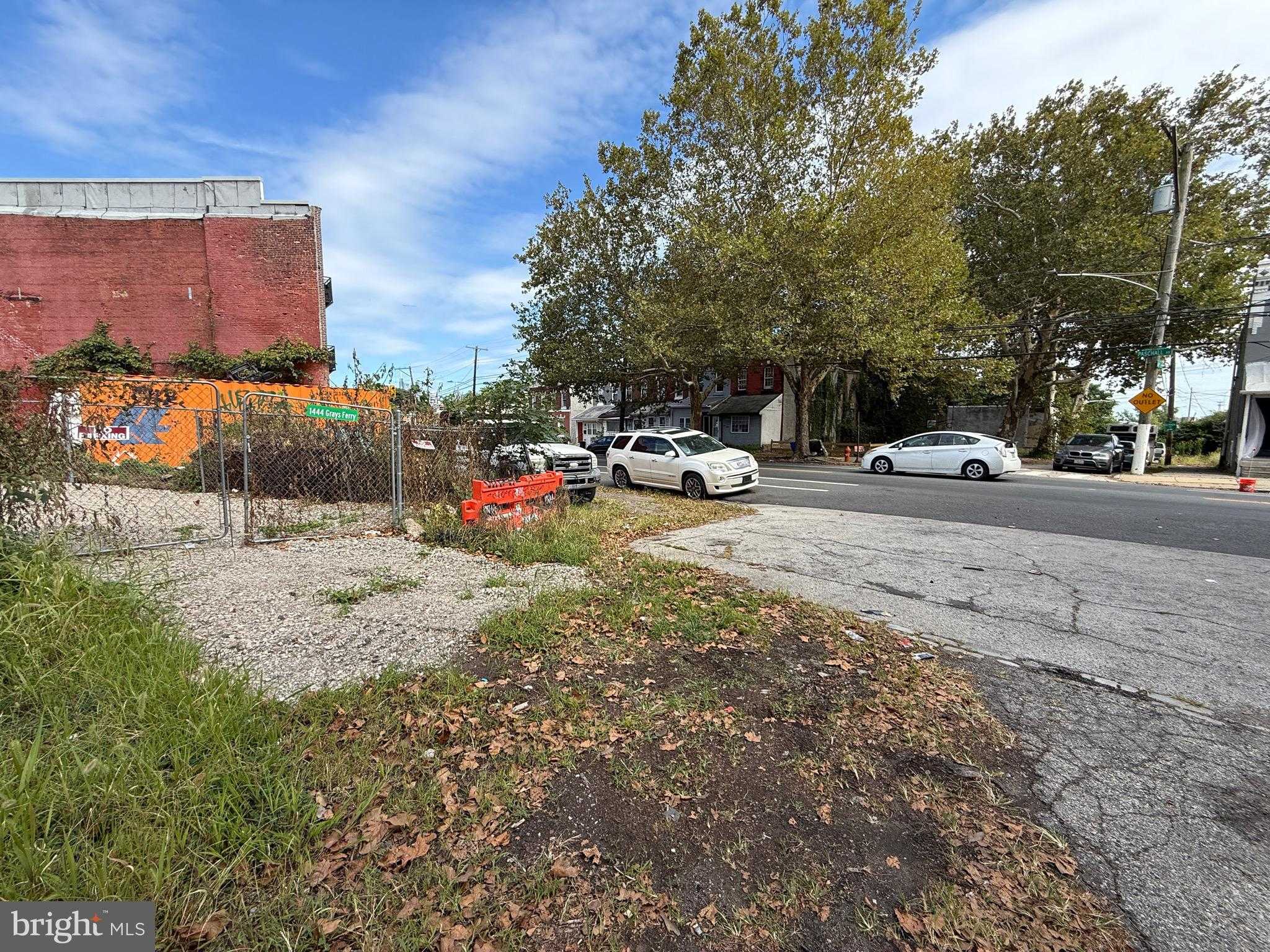 1444 Grays Ferry Ave photo 7