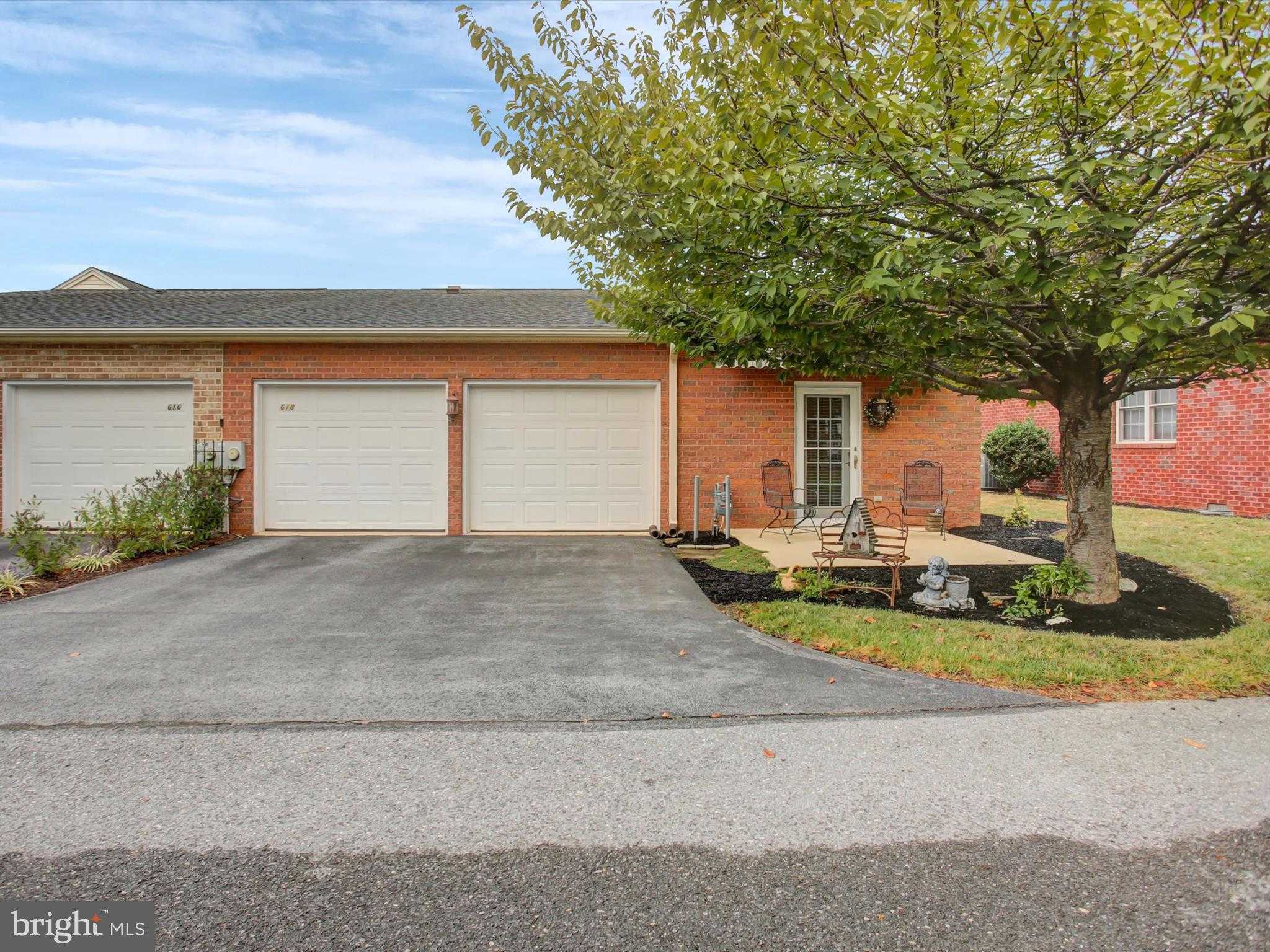 618 Trafalgar Dr photo 29