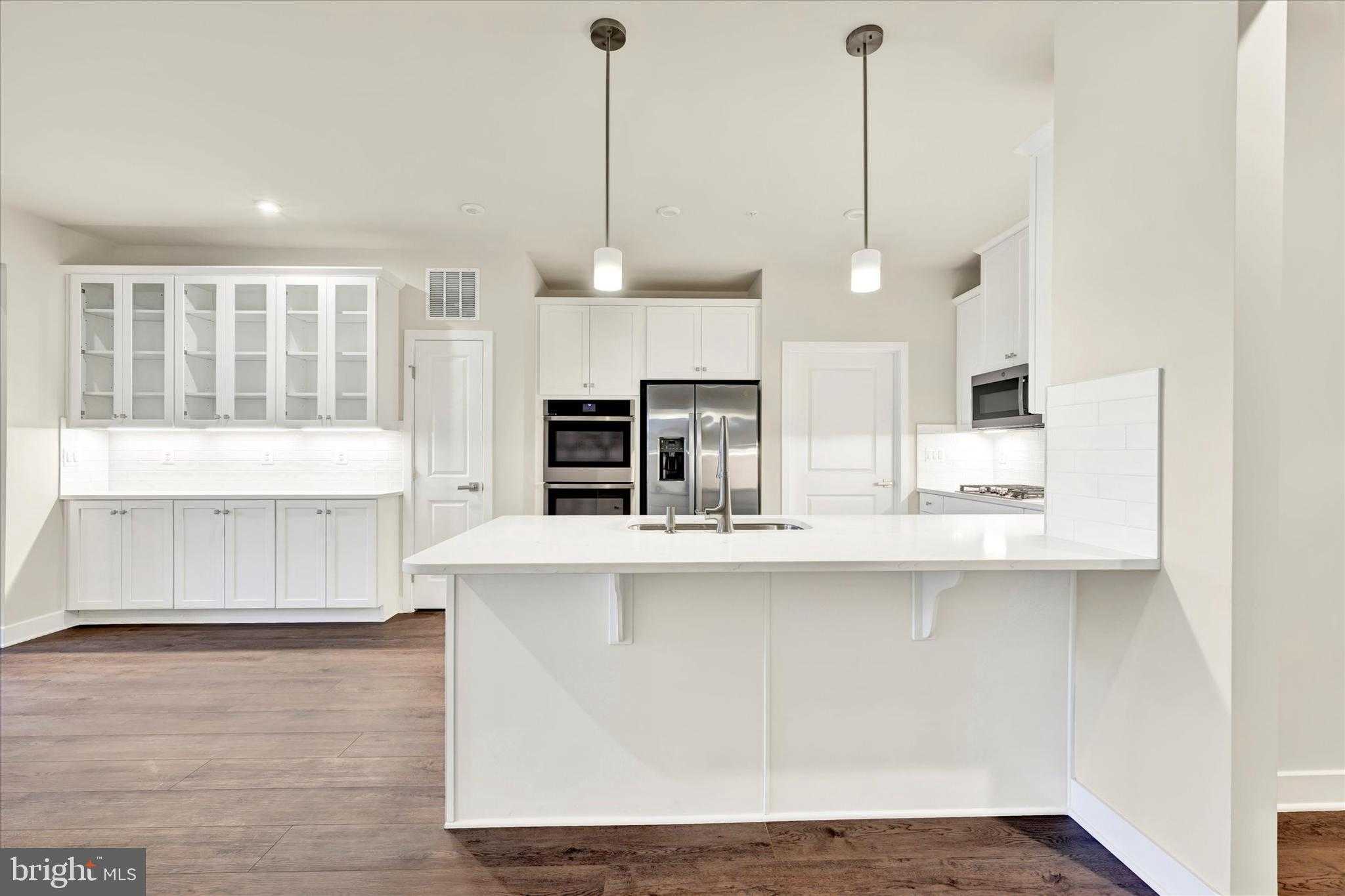 3507 Joylynne Way photo 3