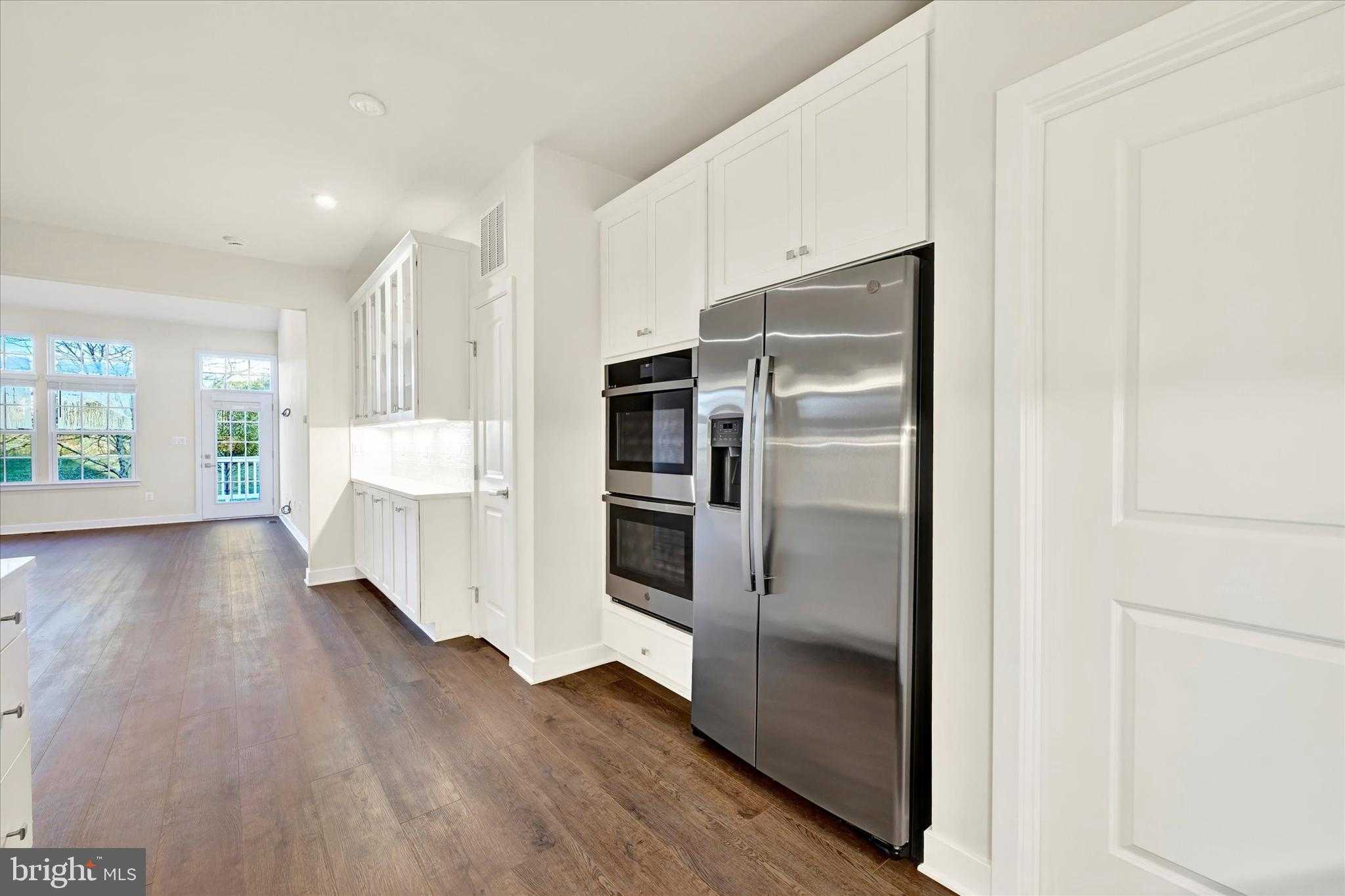 3507 Joylynne Way photo 6