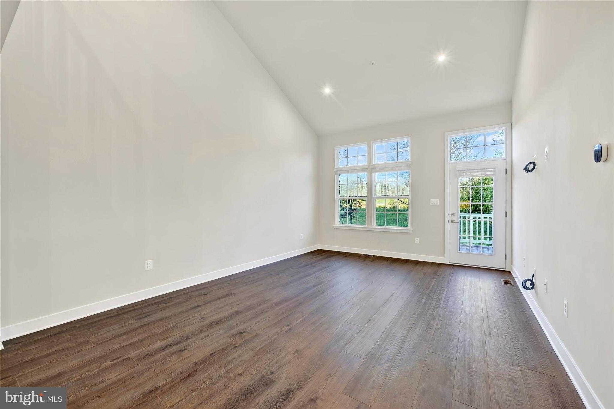 3507 Joylynne Way photo 9