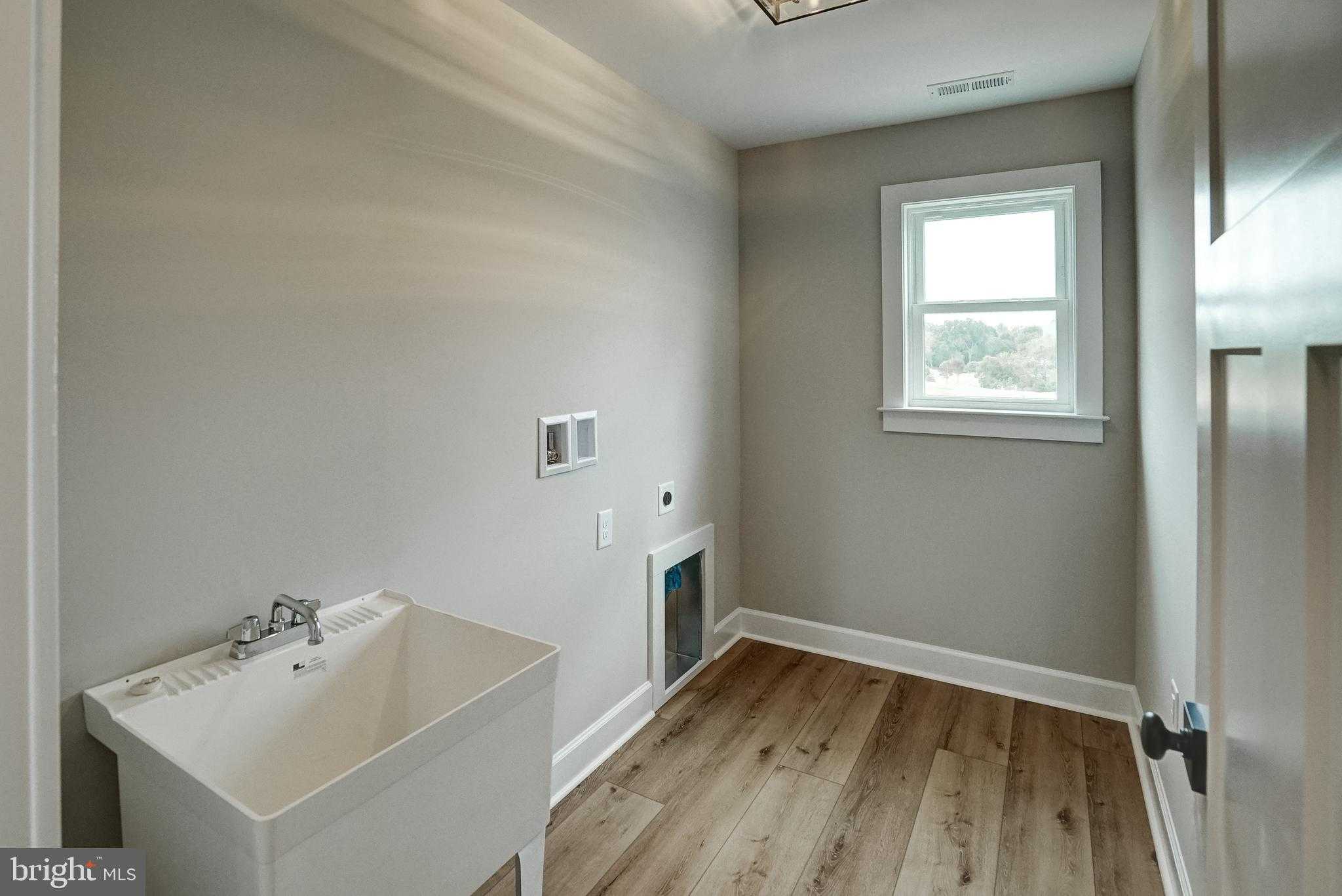 211 Estes Ln photo 53