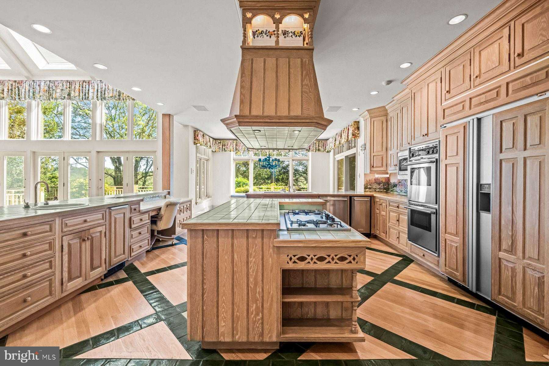 1225 Country Club Rd photo 25