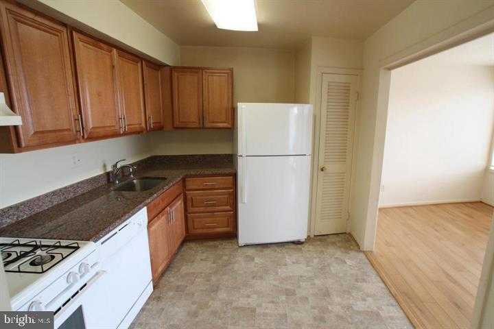 14624 Bauer Dr Apt 6 photo 3