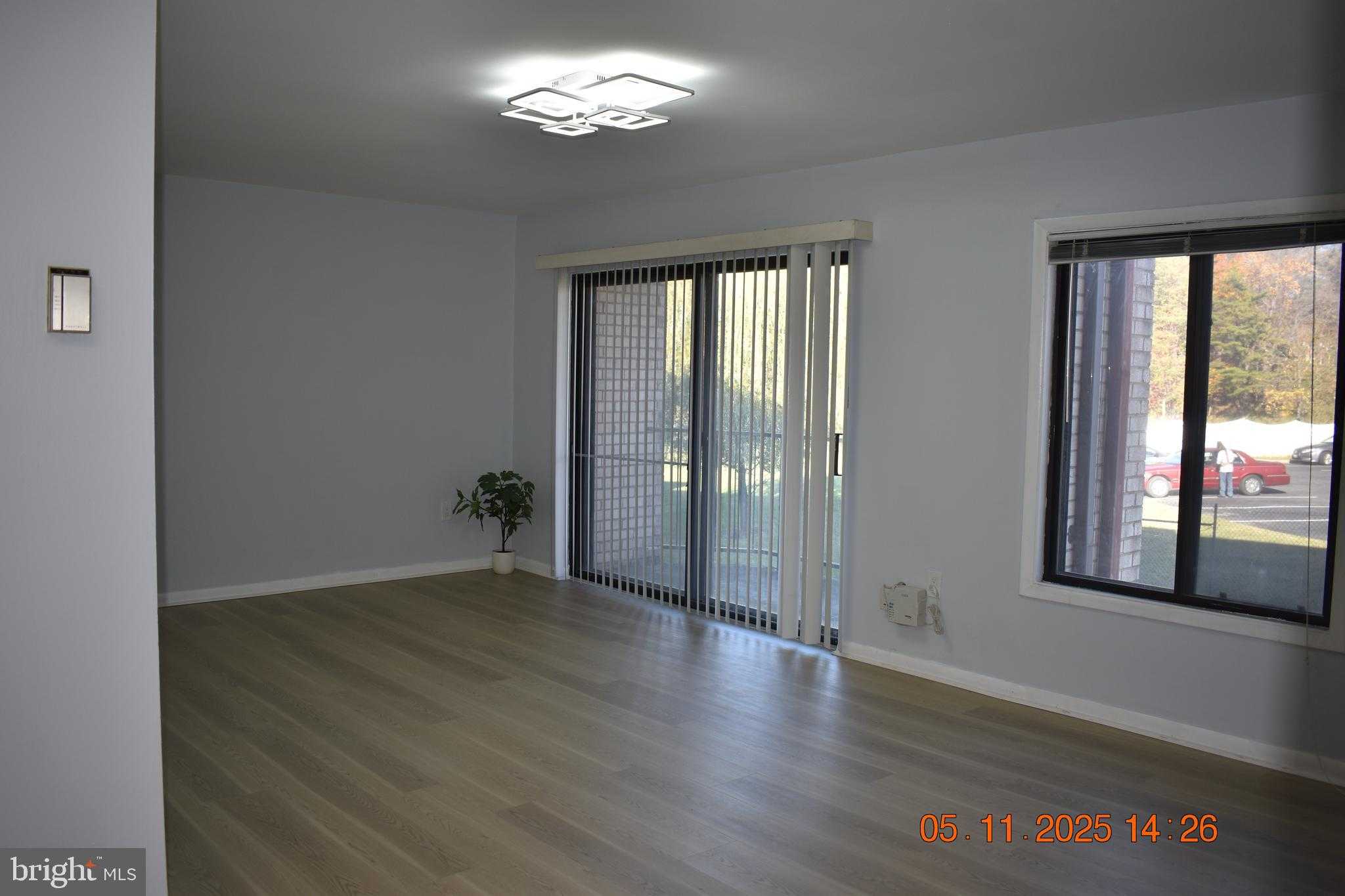 6926 Hanover Pkwy photo 6