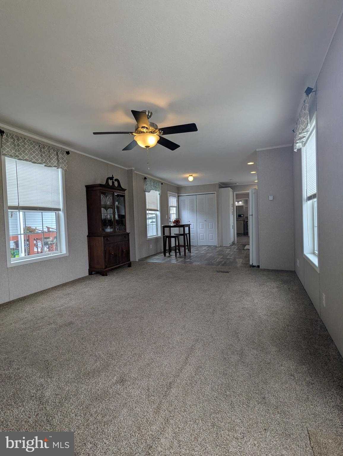 410 Mirabile Ln photo 3