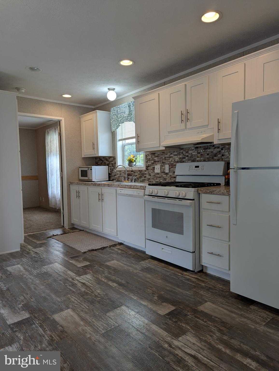 410 Mirabile Ln photo 8