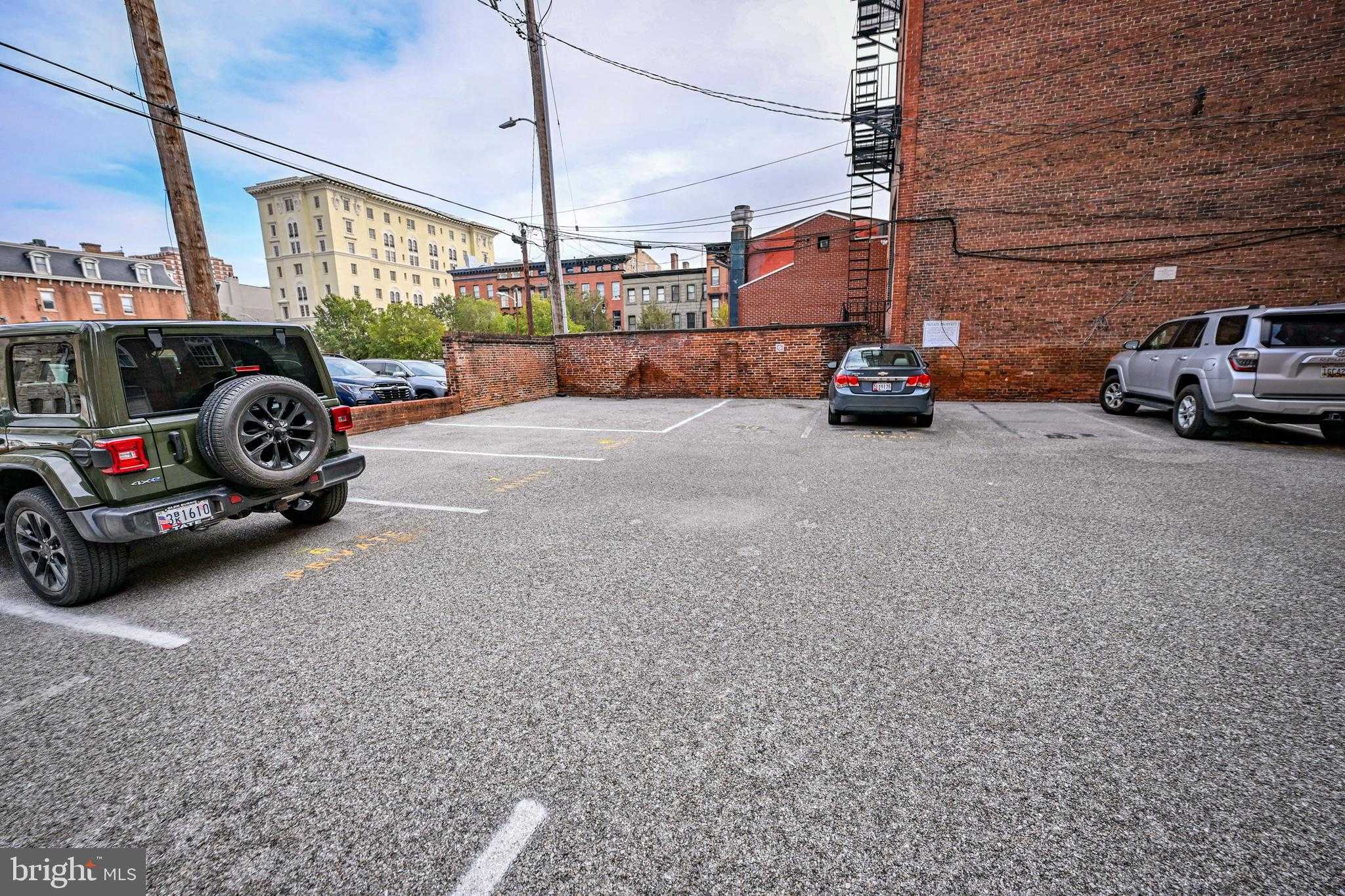 10 W Madison St Apt 21 photo 27