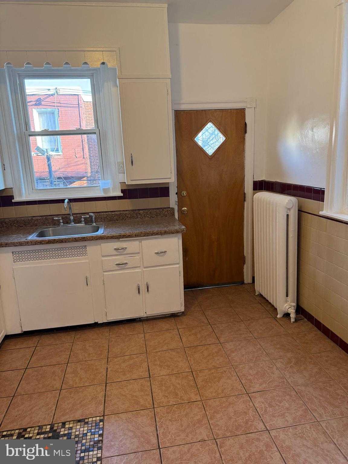 5426 Whitby Ave photo 37