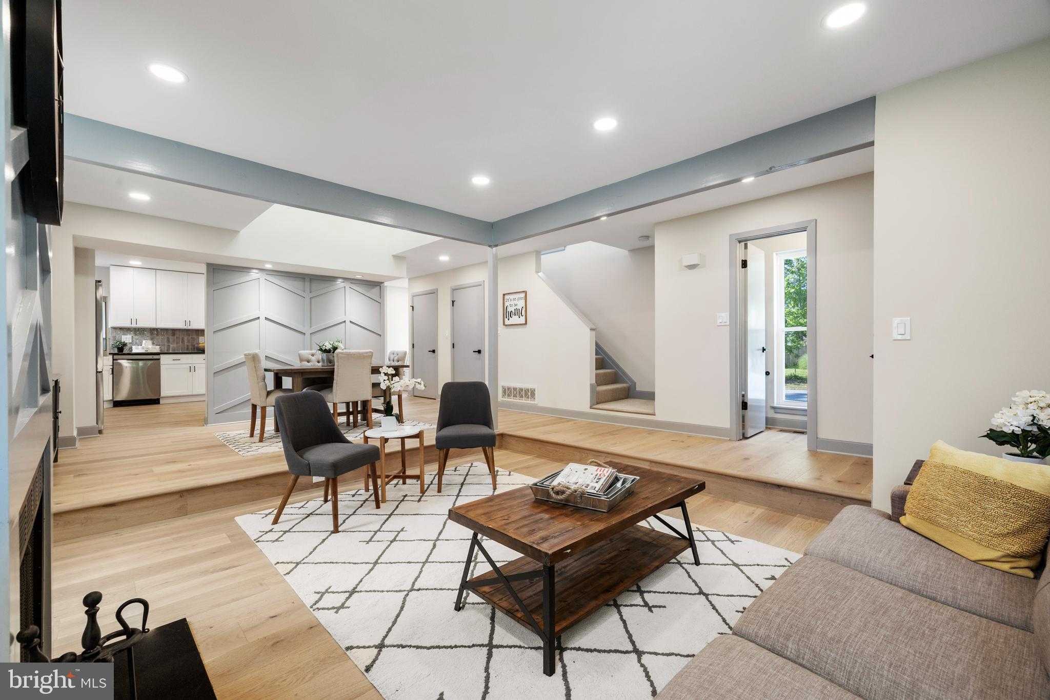 3410 Newport Ave photo 8